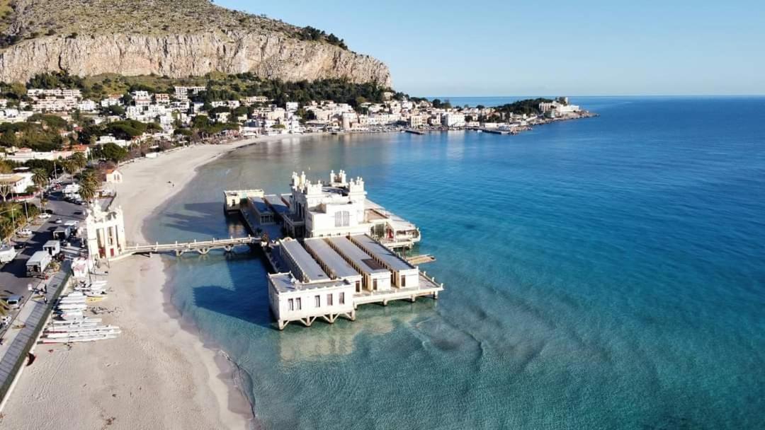 Mansarda Beach Mondello باليرمو المظهر الخارجي الصورة